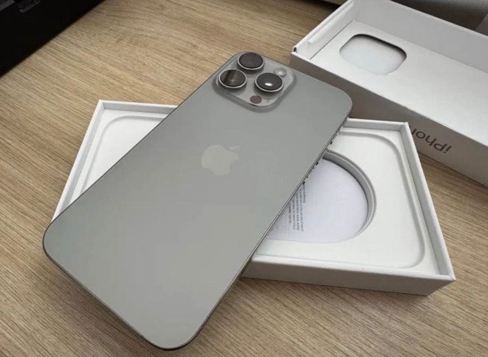 Vând sau Schimb cu auto ,IPhone 16 Pro Max