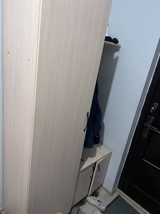 Шкаф в прихожую бу