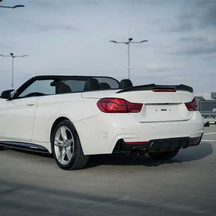 Eleron Codita Portbagaj BMW 4er F33 F83 M4 High Kick PSM, Negru Lucios