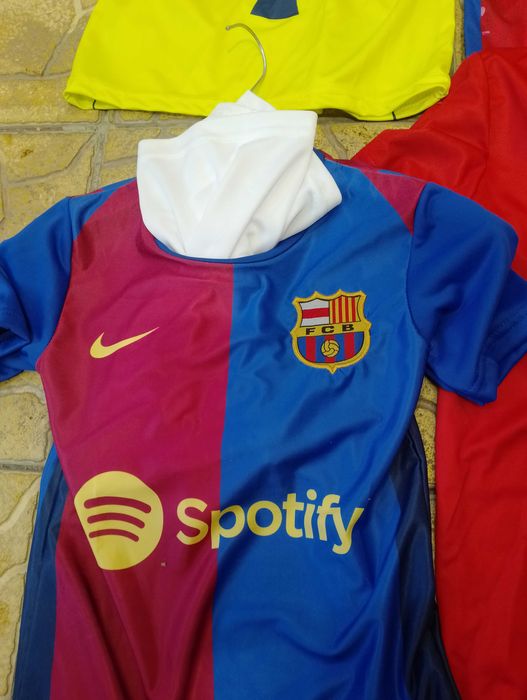 Футболни екипи детски