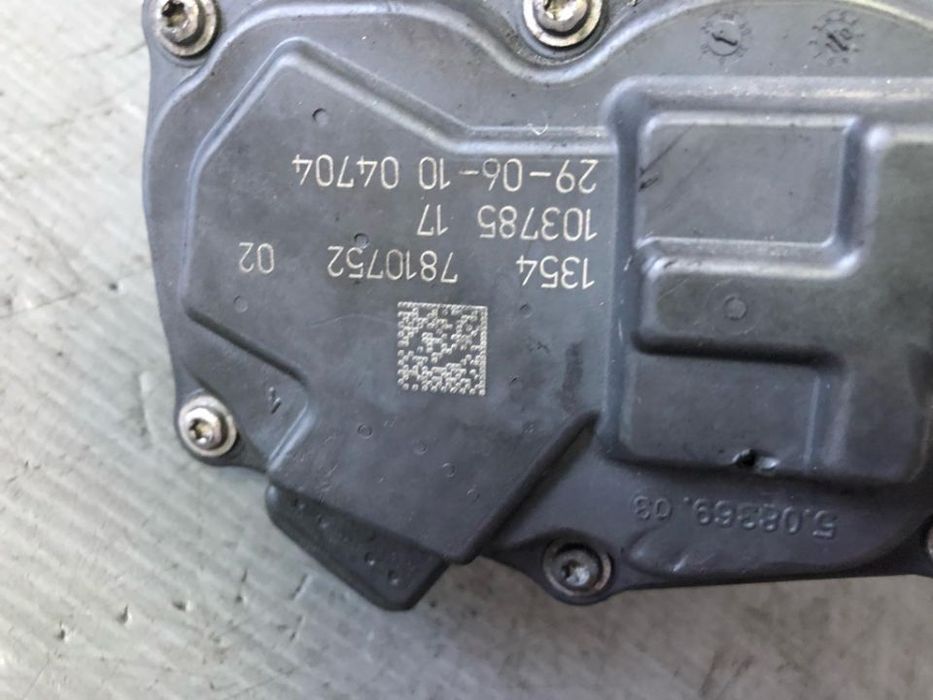clapeta acceleratie 2.0 d bmw seria f11 525