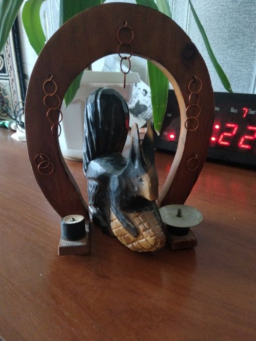 Сувенир подсвечник Белочка в клетке.