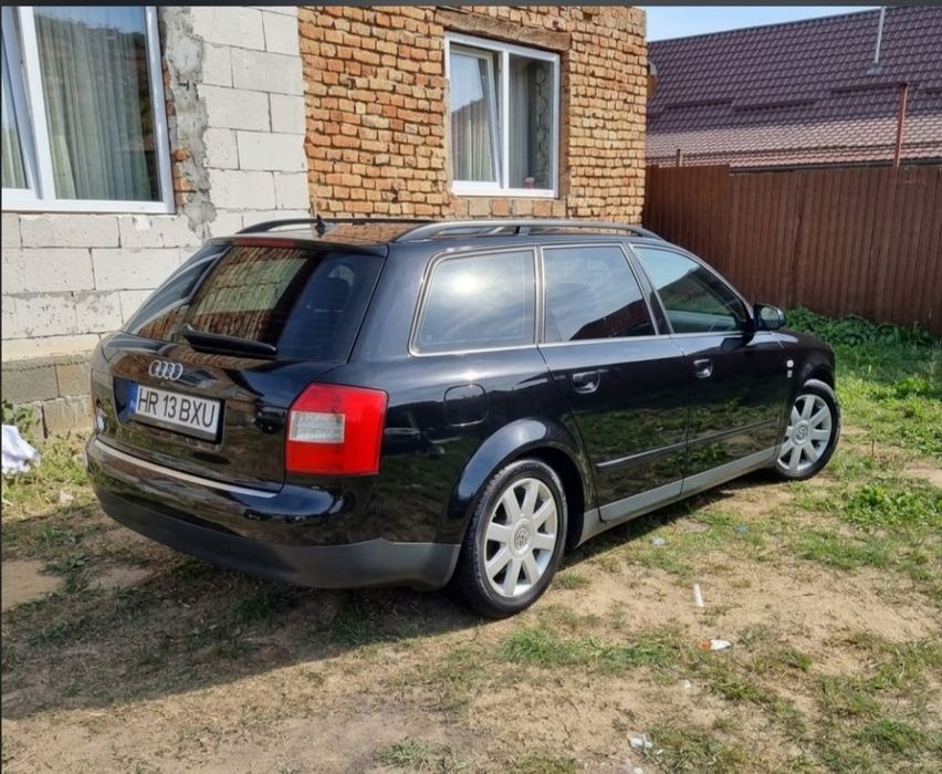 Vând Audi a4 b6 foarte întreținut