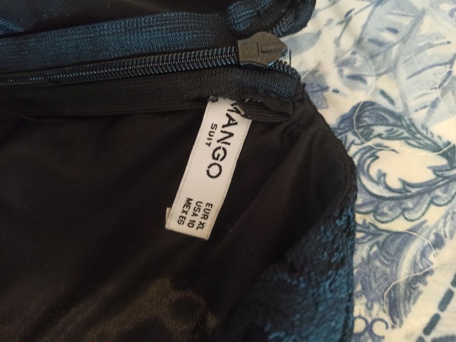 Стильное платье для кормящих мамочек