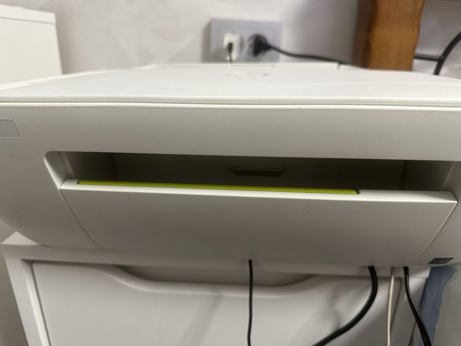 Цветной МФУ HP DeskJet 2130