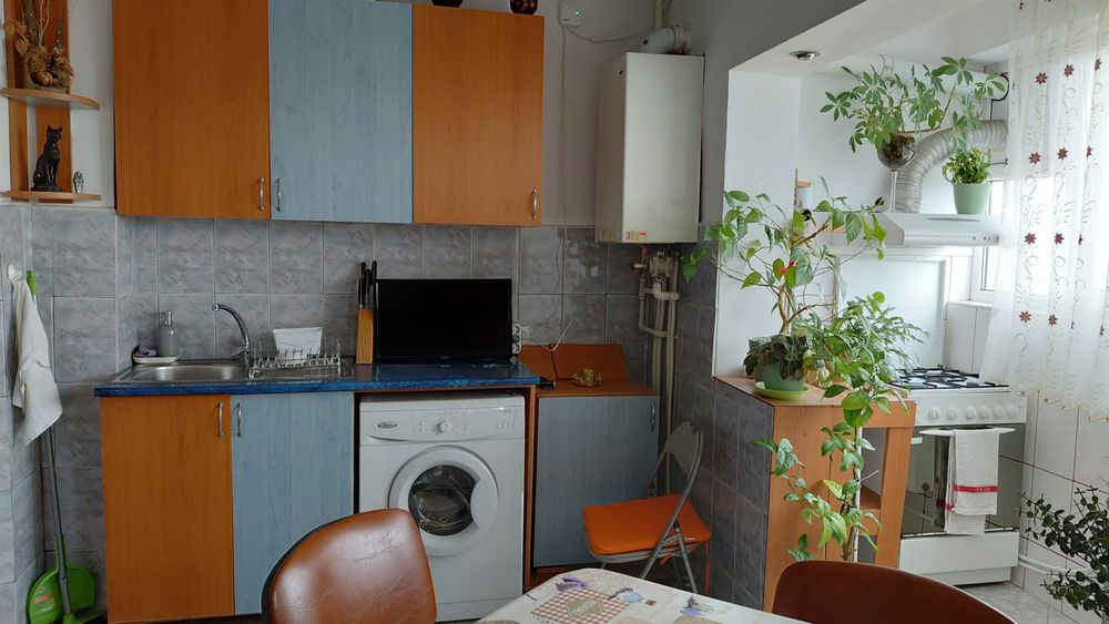 Apartament 3 camere zona Materna