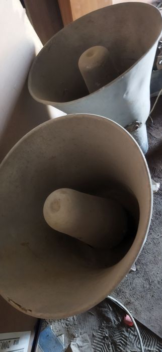 Громкоговорители  .рупоры  динамики на столбы.