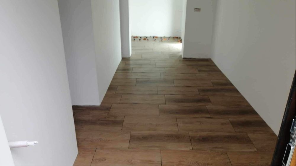 Prestari servicii in domeniul finisajelor interioare