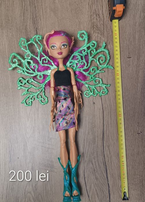 Păpuși monster high