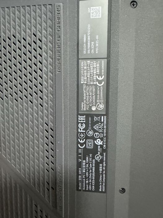 Ноутбук  asus rog strix