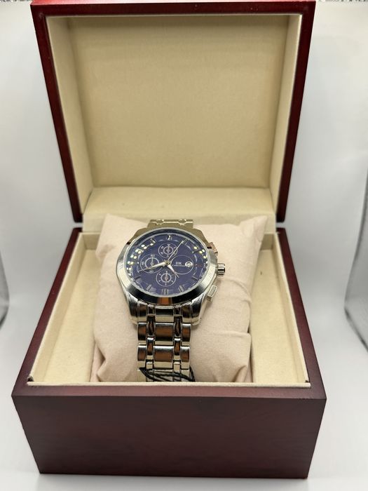 Срочно продам наручные часы