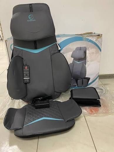 Массажное кресло