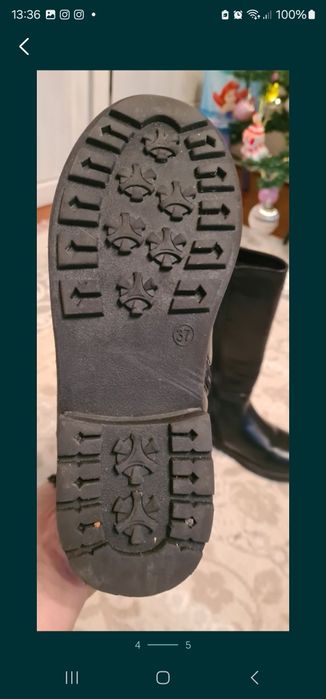 Продам женские сапоги