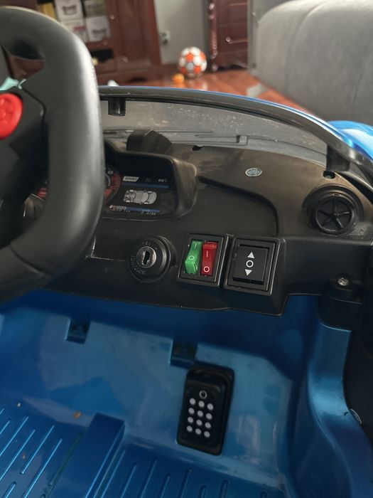 Детский ФЕРРАРИ электрокар машина