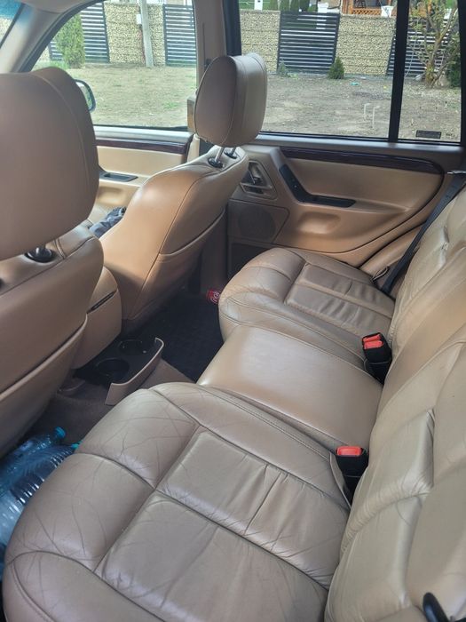 Vând  Jeep Grand Cherokee 4.0