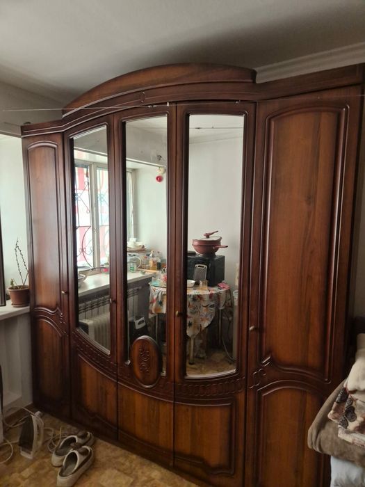 Спальный гарнитур