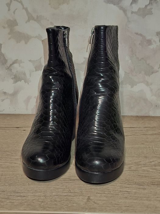 Боти естествена кожа