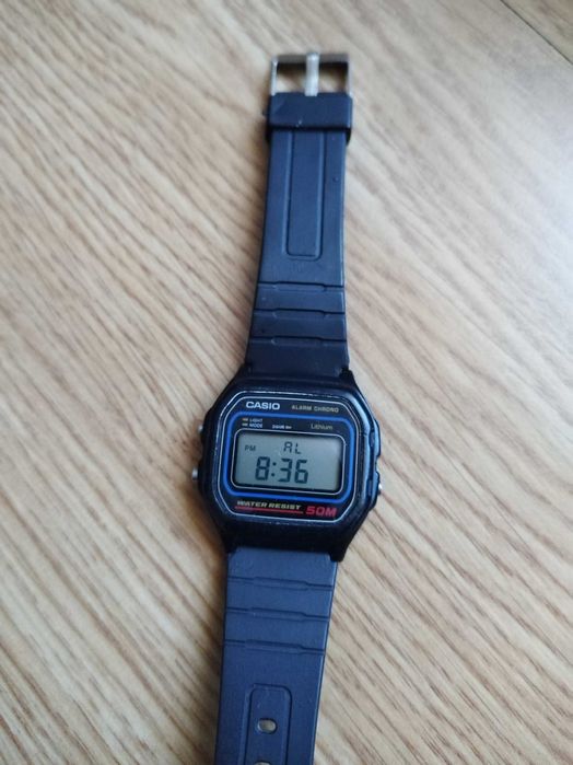Ceas Casio cu alarma lumina cronometru