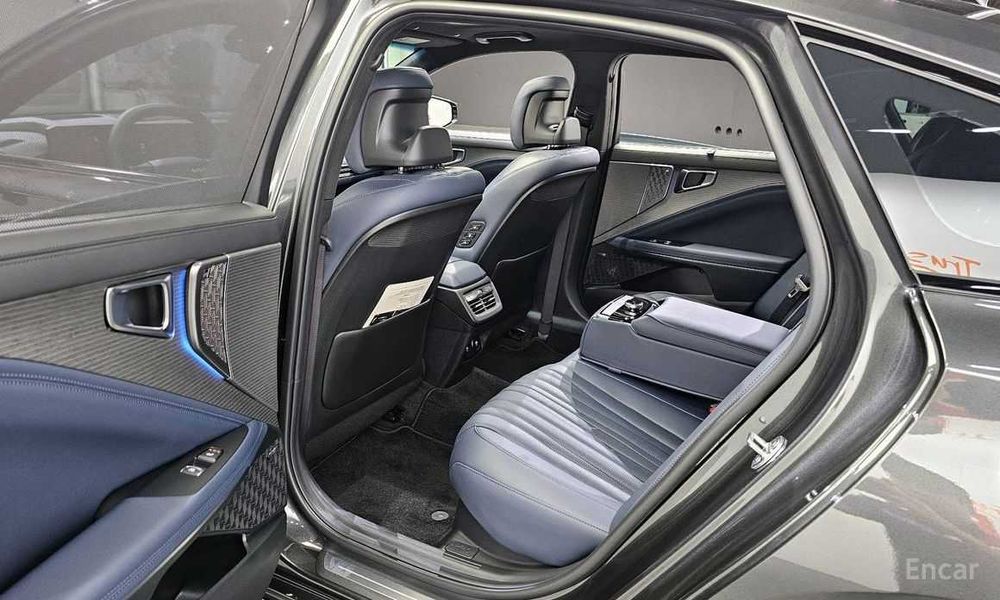 Kia K8 Hybrid Full Signature Black