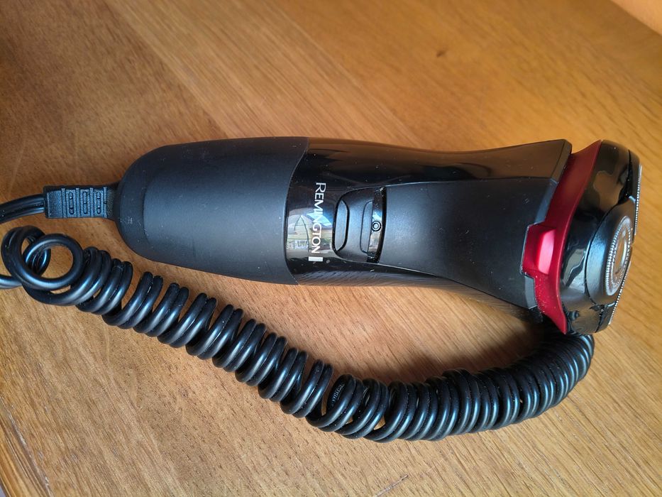 Aparat electric de ras Remington