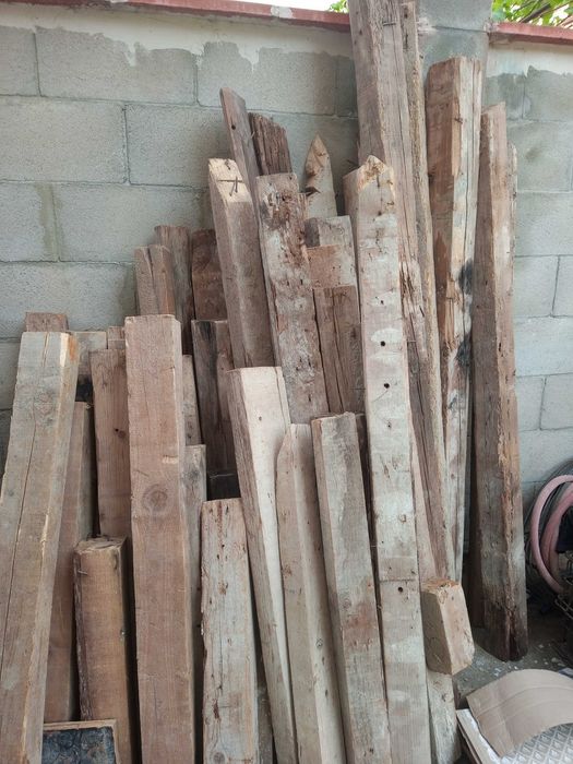 Дърва за огрев 2кб.дървата са греди от строителсво