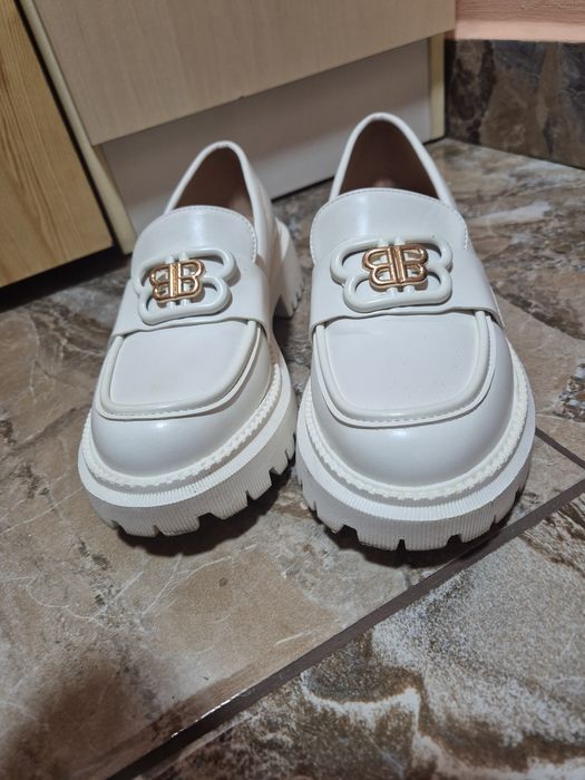 Pantofi stil mocasini marimea 36 noi