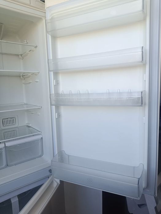 Холодильник INDESIT