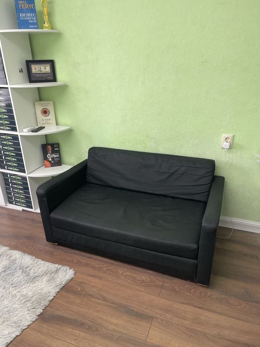 СРОЧНО! Продам диван IKEA раскладной. Двухместный на офис и дом