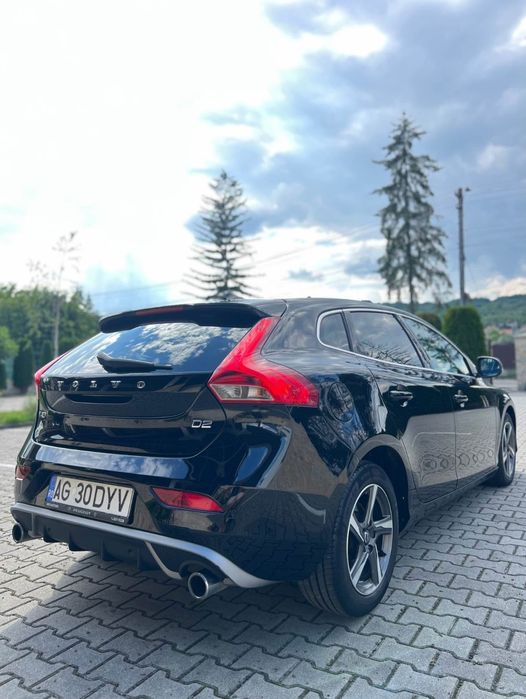 VOLVO V40 2015 — imagine 3