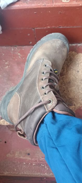 Spes ayaq kiyim satladi