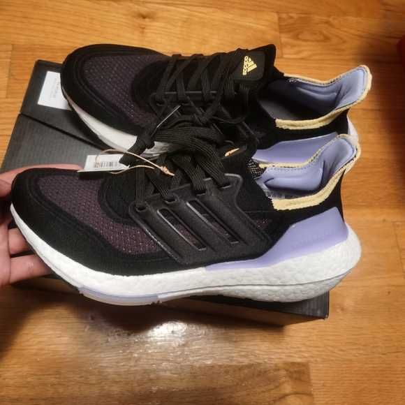Оригинални спортни обувки  ADIDAS ULTRABOOST 21 PRIMEGREEN   EU40.5
