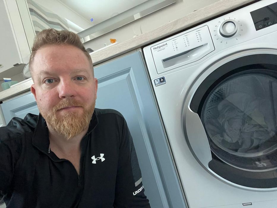 American în Brașov – Instalații, Parchet, Tâmplărie, Renovări