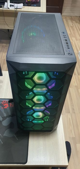 i7 8700K RX580 8GB 32GB RAM