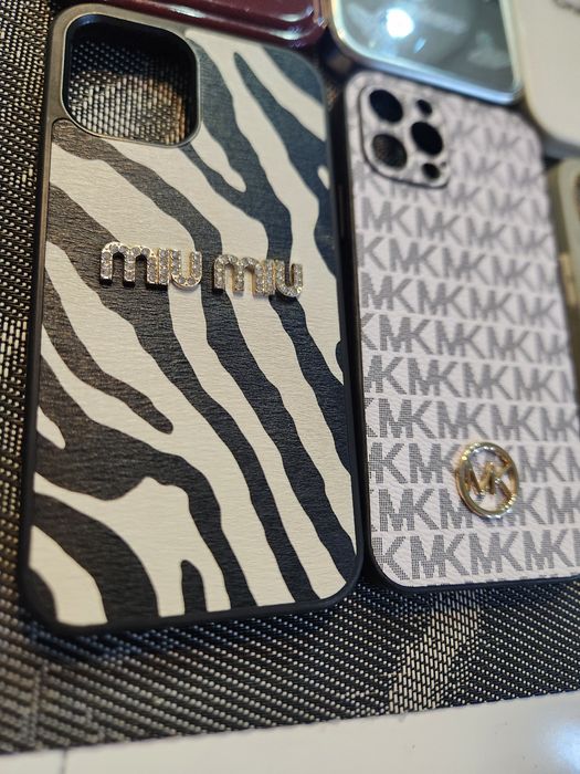 Чехлы на IPhone 12 Pro