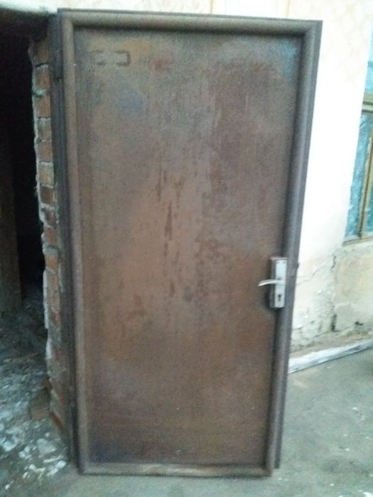 Poarta de garaj in doua aripi