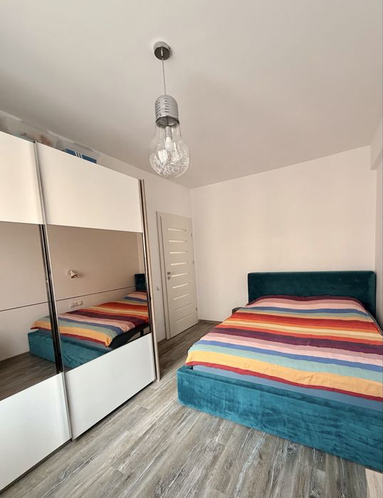 Inchiriez apartament
