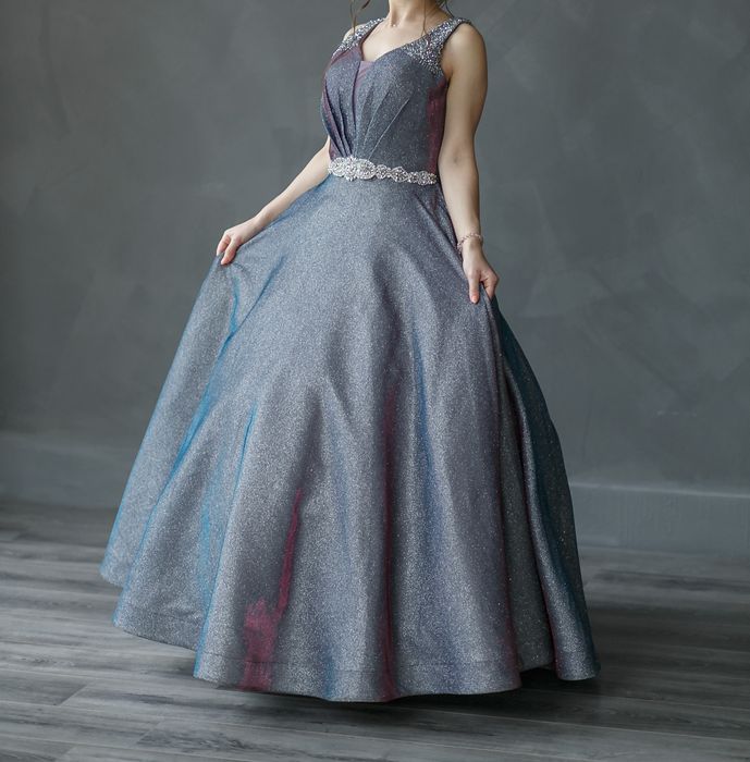 Продам выпускное платье