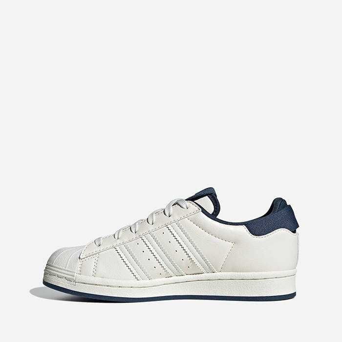 Дамски спортни обувки  ADIDAS SUPERSTAR  PARLEY размер  EU 38 2/3