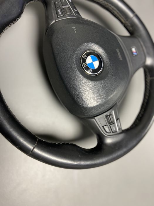 Volan M piele originala Bmw F10 F11 fara uzura 2010-2014