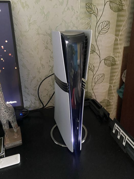 Продам playstation 5 pro