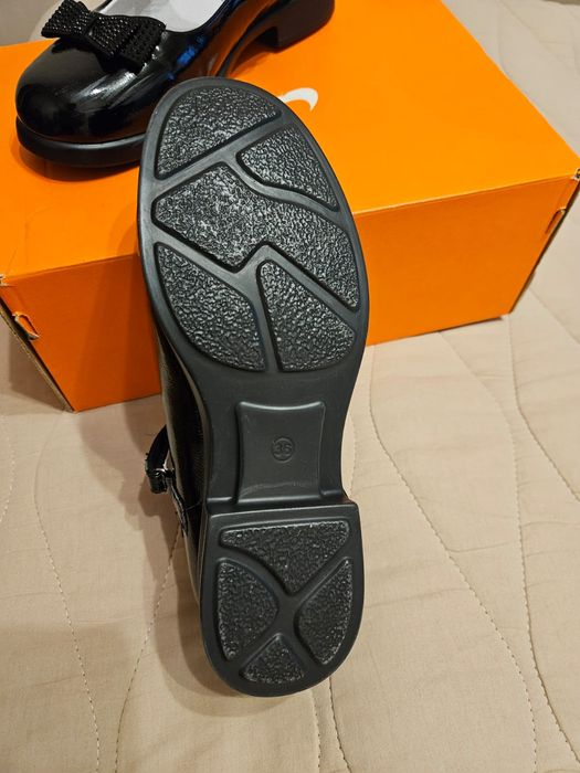 Школьные туфли для девочки