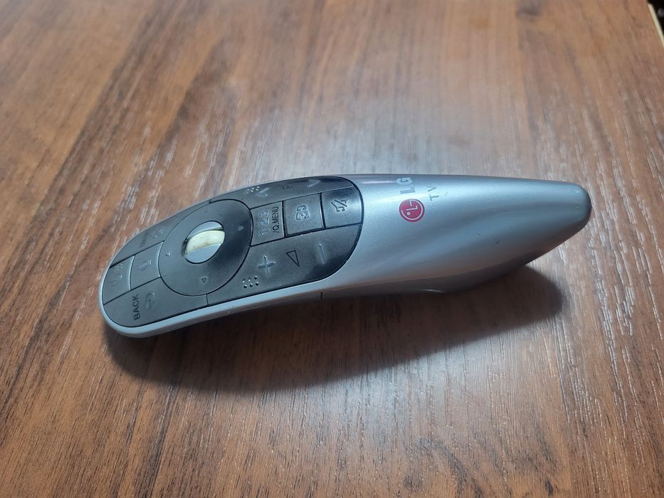 Пульт от телевизора LG