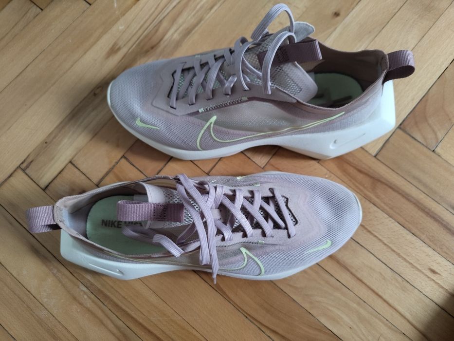 Маратонки Adidas и Nike 43-44. 27.5см стелка