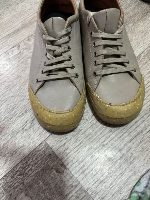 Продам обувь в отличном состоянии