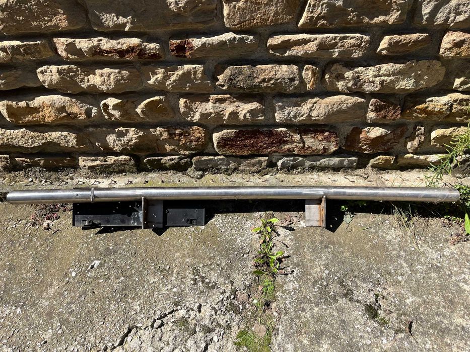 Тръба неръждавейка / Предна броня Toyota Land Cruiser 70