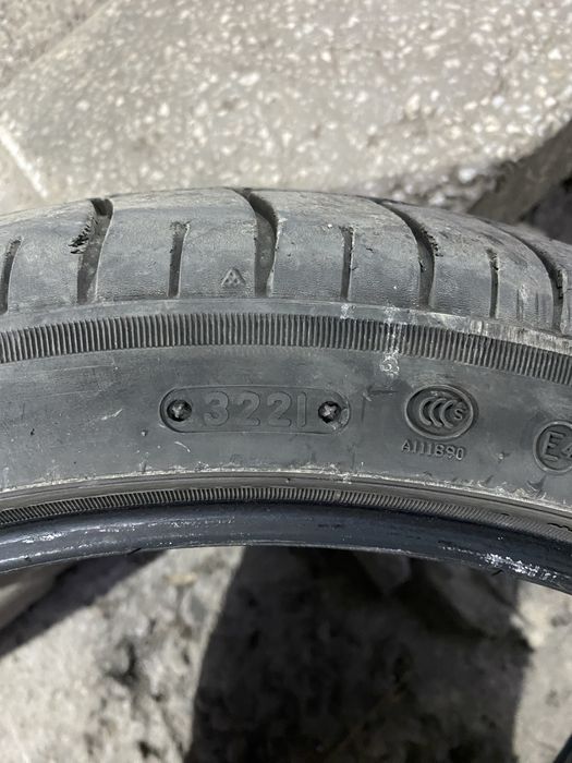 225/40/18 летни гуми перфектни