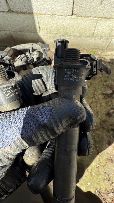 Дюза / Дюзи / Chyrsler Voyager 2.8 CRdi / 2008-2016г./Bosch 15062058F