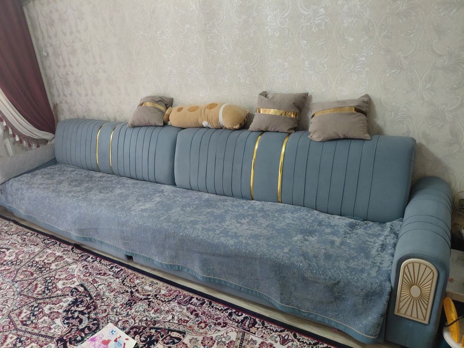 Продам диван срочно