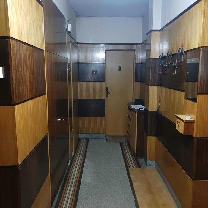 Етаж от къща и гараж