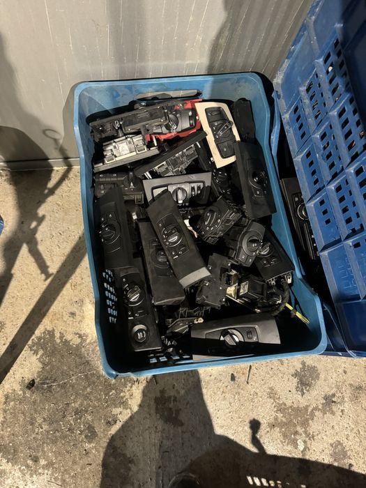 Копче за фарове bmw f10 f11 f30 f31 e90 e91 e92 e46 e60 бмв ф10 ф30